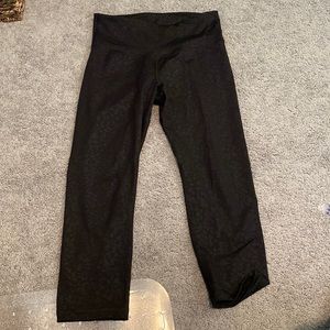 Black cheetah old navy active legging